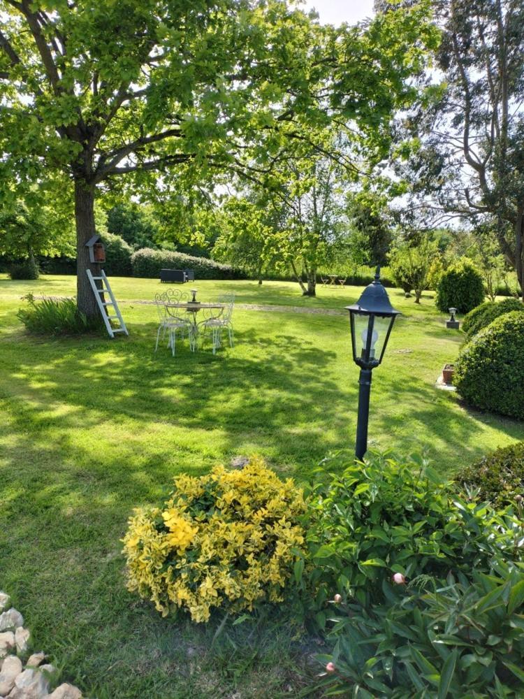 Le Clos Lauradiere Cormeilles  Εξωτερικό φωτογραφία